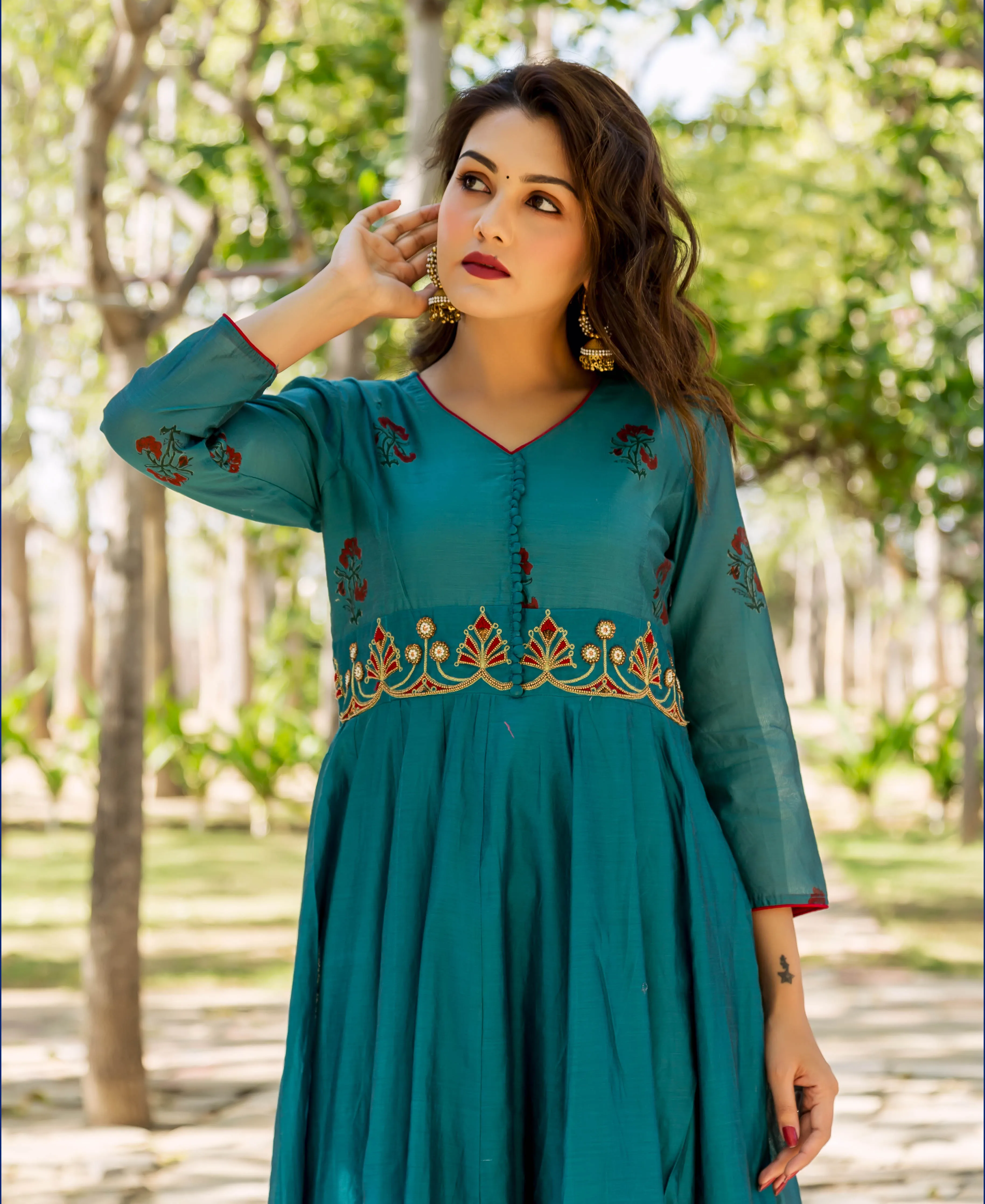 Aarohi Hand Embroidered Kurta