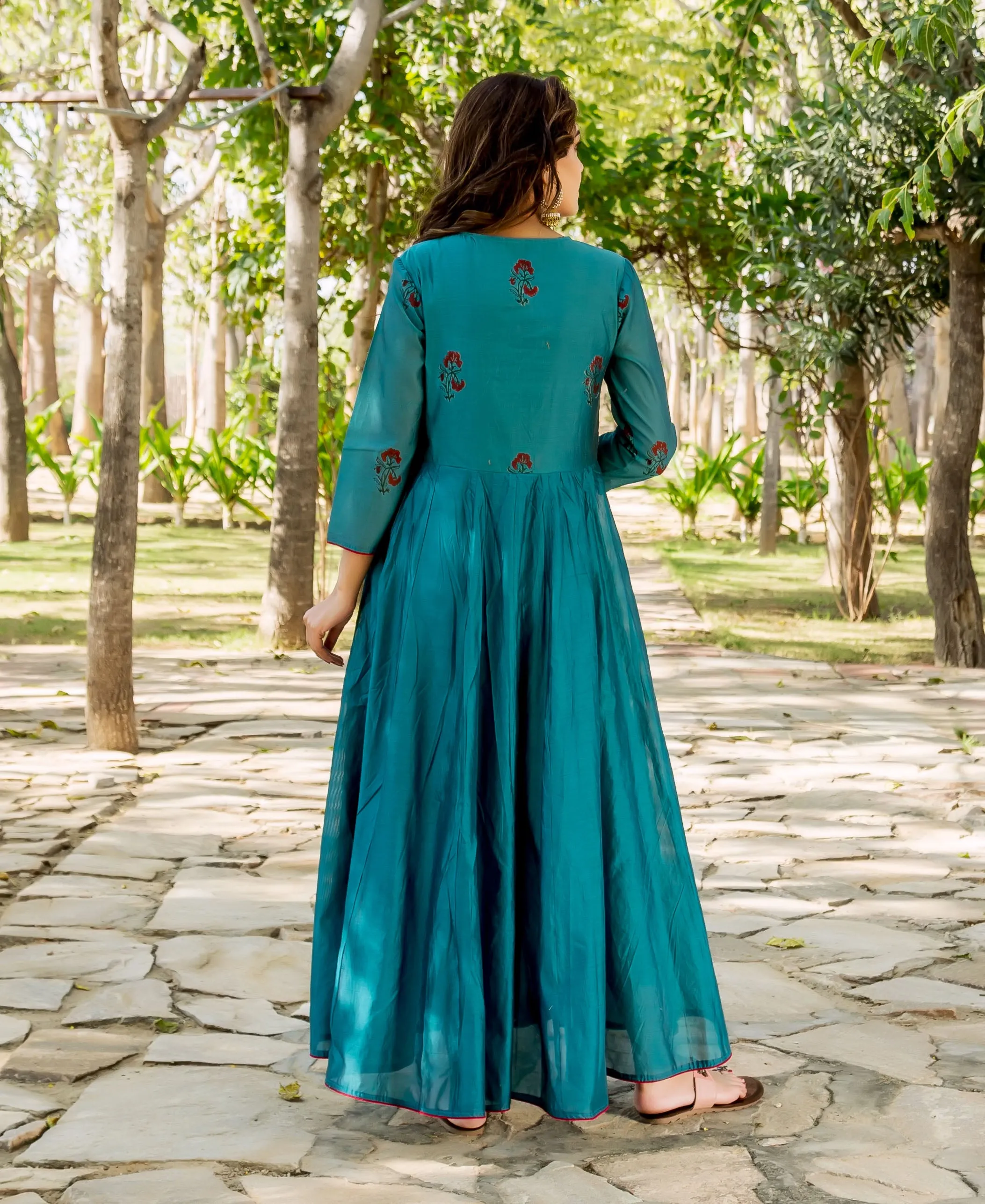 Aarohi Hand Embroidered Kurta