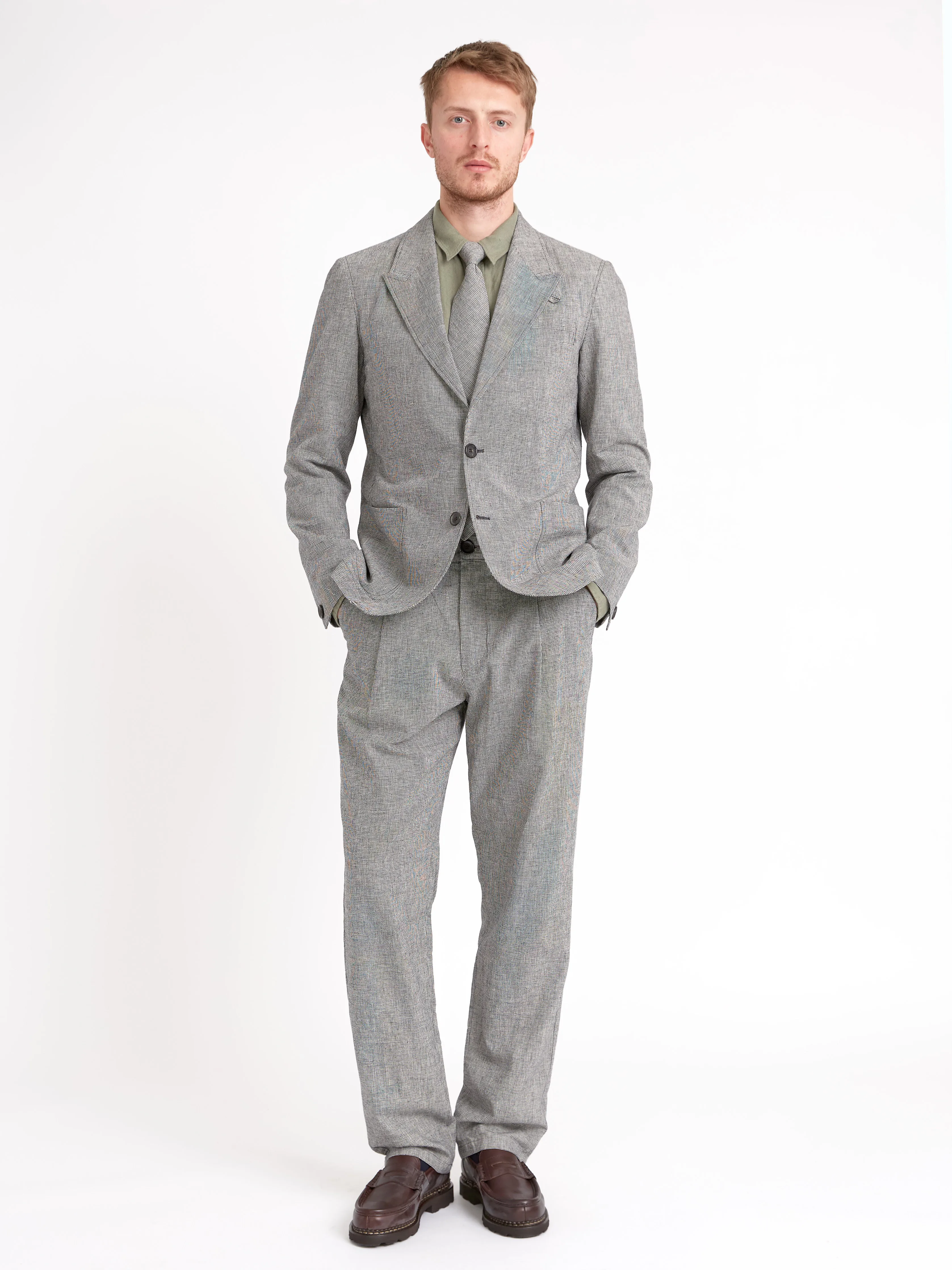 Black/White Rackfield Mansfield Suit