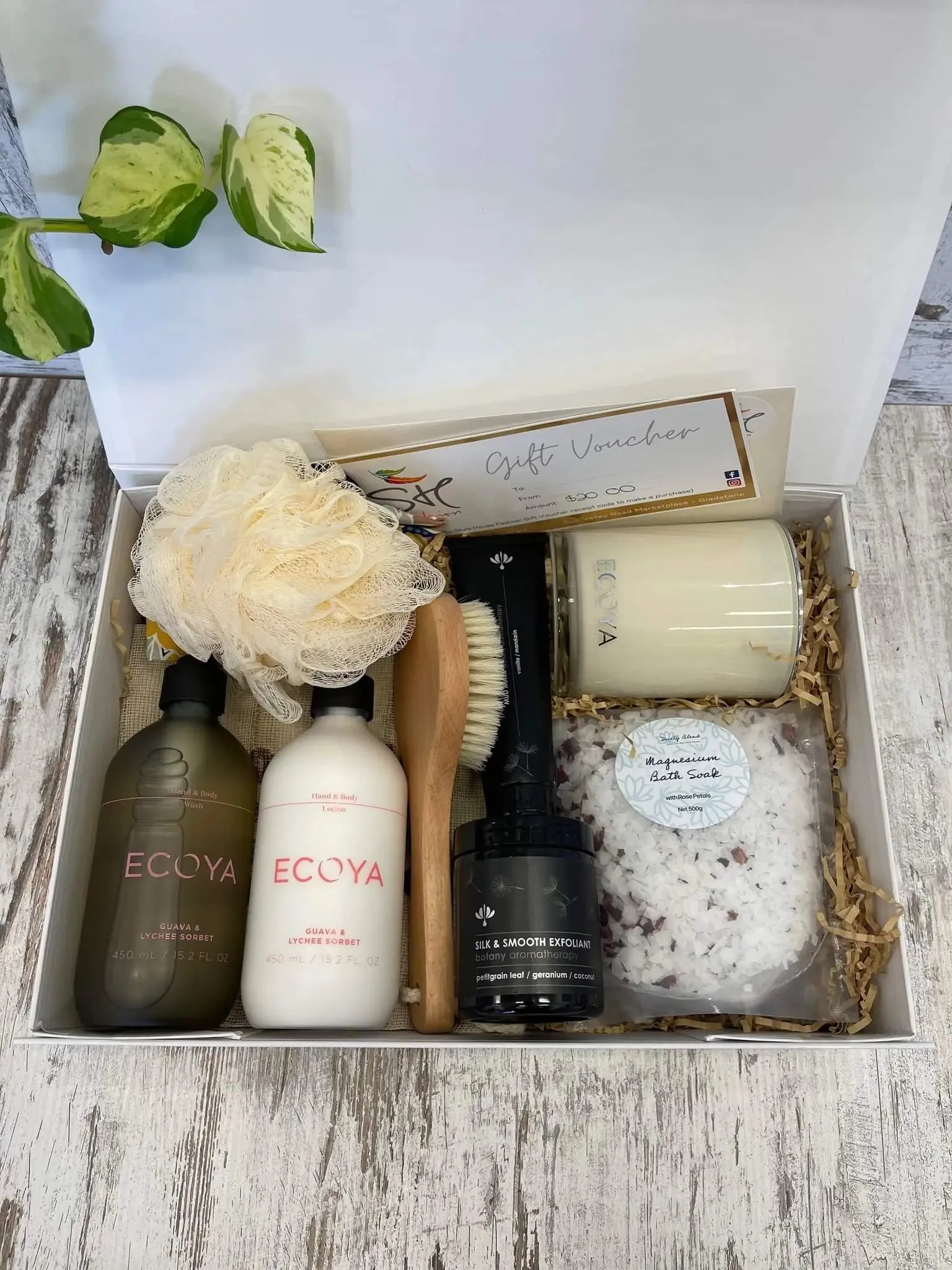 Ecoya Deluxe 'Pamper You' Gift Box - Guava & Lychee Sorbet