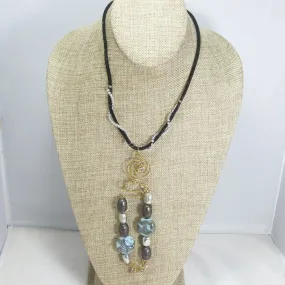 Pakuna Wire & Bead Pendant Necklace