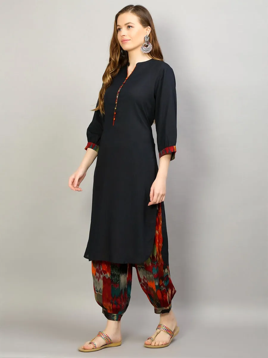 Women Black & Maroon Solid Kurta With Pant